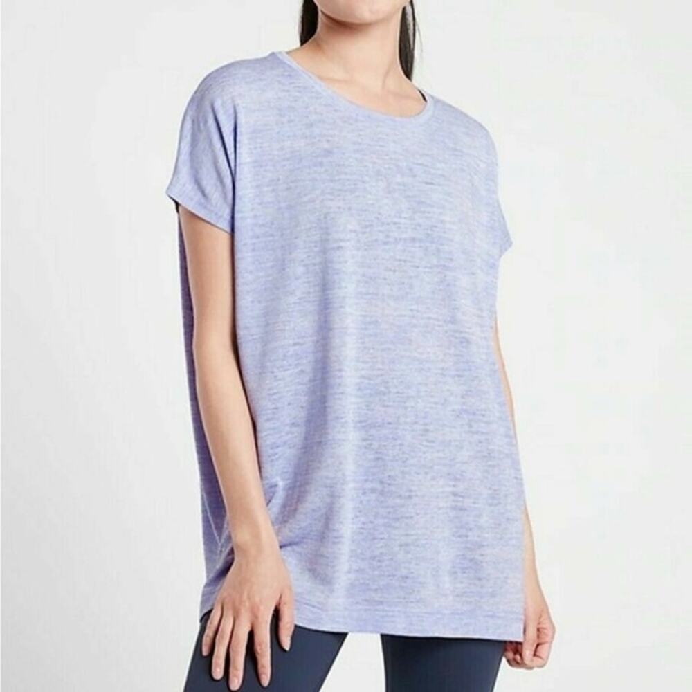 Athleta Breezy Tee Short Sleeve Athletic Top Size Large Periwinkle Longline